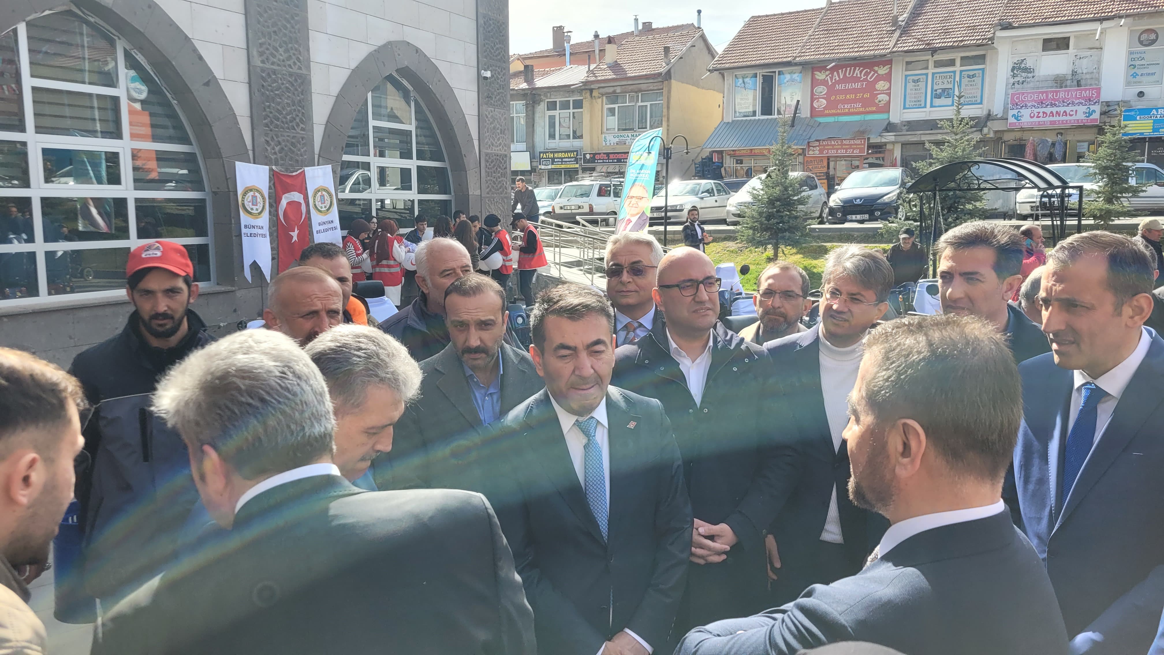 Vakıf faaliyetlerimizden Kareler
